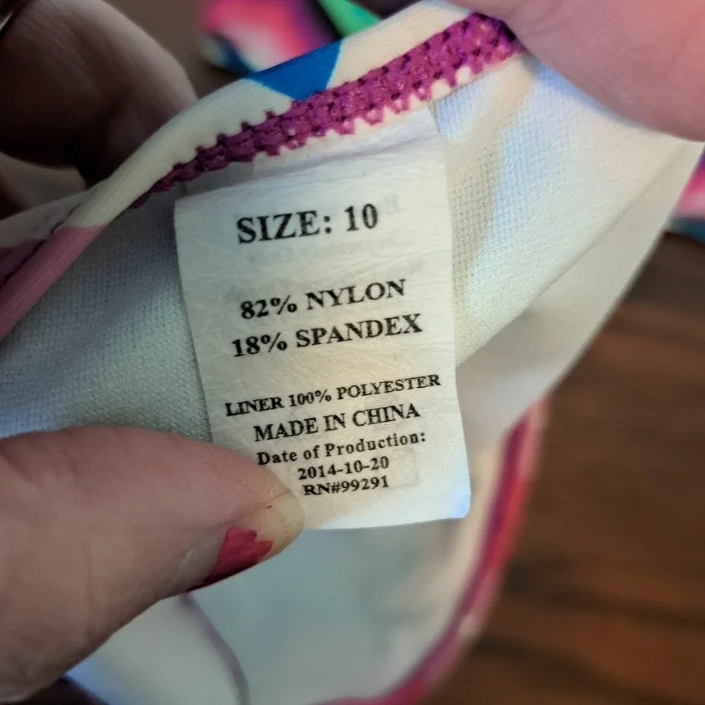 Kanu Surf Girls Size 10 Multicolor Chevron Tankini 2 Piece Swimsuit Pink Blue